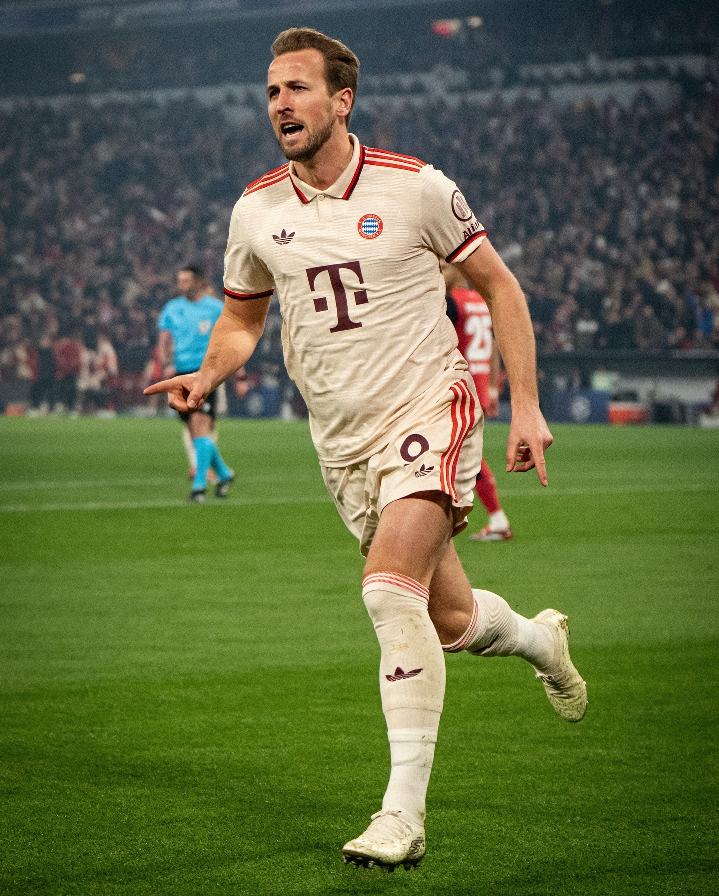 九游娱乐中心-凯恩连续七场比赛得分超过表现优异，独行侠不断突破！比赛高潮迭起的简单介绍-九游娱乐中心