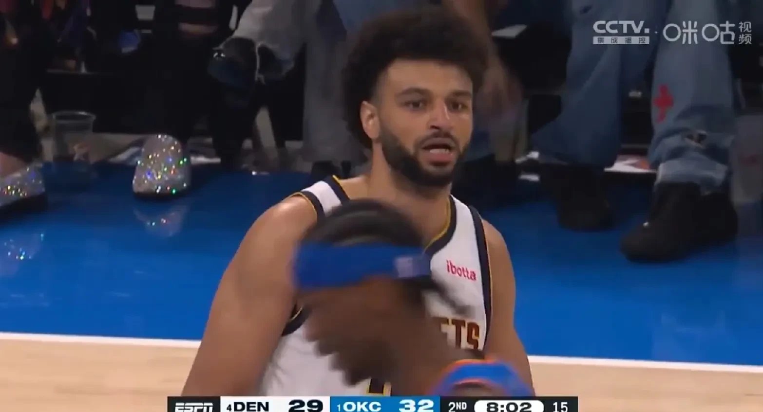 九游官方平台-穆古鲁扎重返赛场,大比分获胜首场状态出色,掘金观众沸腾!观众掌声雷动的简单介绍-九游官方平台