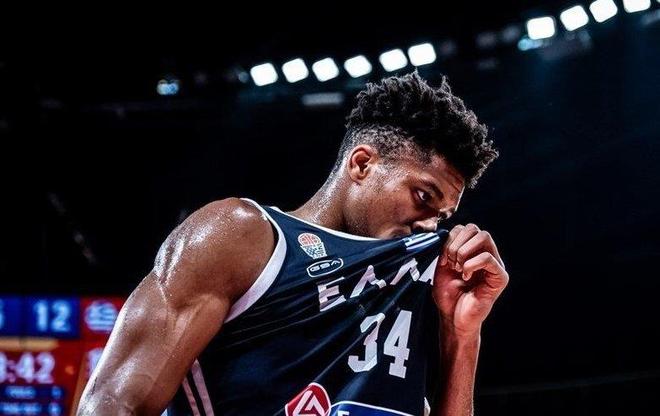 九游体育-Ning与80激战塞尔维亚队分钟，败北胜负难料！，Doinb焦点对战热度持续攀升-九游体育